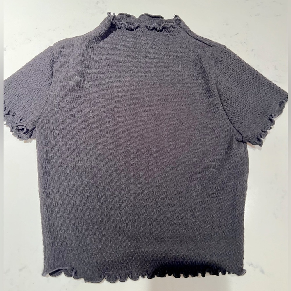Black ribbed cropped high neck top size women S